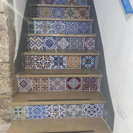 Casa Eleonora * ボーザ