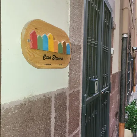 Casa Eleonora * ボーザ